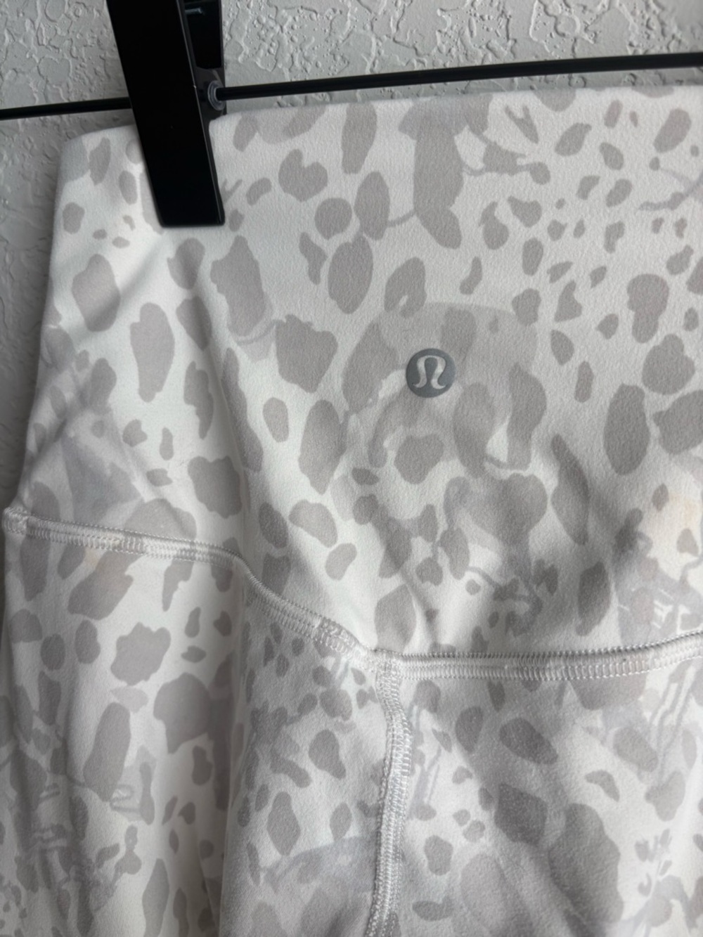 Lululemon Align HR Leggings Cheetah Antique white 2 - Picture 4 of 6